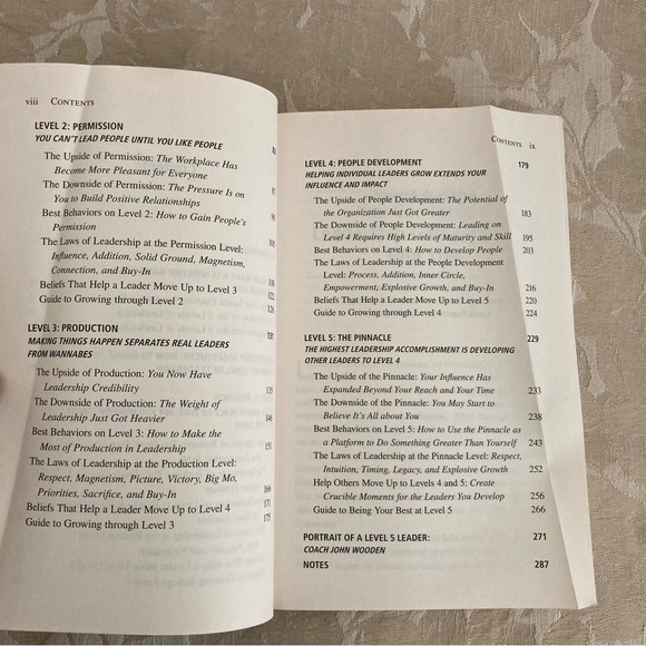 The 5 Levels of Leadership: Proven Steps to Maximize Your Potential Soft Cover - Picture 5 of 5